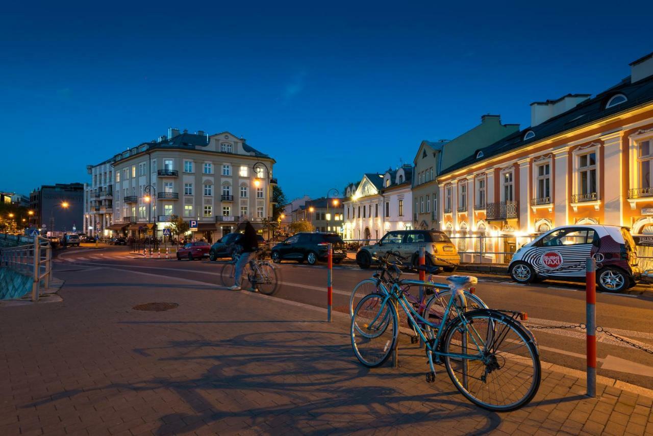 Home Far From Home Krakau Buitenkant foto